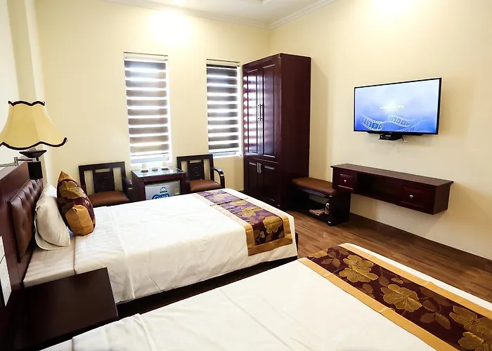 Khách sạn Diamond Hạ Long